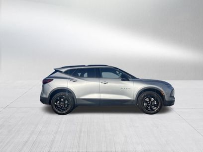 New 2025 Chevrolet Blazer LT w/ Midnight/Sport Edition