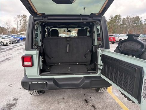 Used 2023 Jeep Wrangler Willys image 10