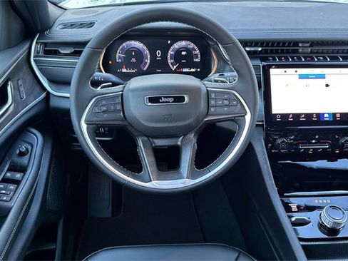 New 2025 Jeep Grand Cherokee L Limited w/ MOPAR Finishing Package image 6