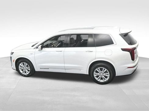 Used 2024 Cadillac XT6 Luxury image 58
