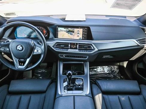 Used 2022 BMW X5 xDrive40i w/ Premium Package image 18
