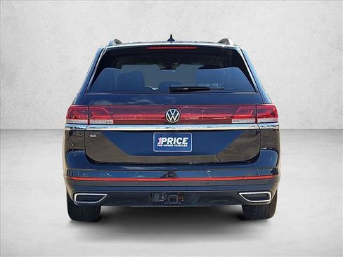 Used 2025 Volkswagen Atlas SE FWD image 7