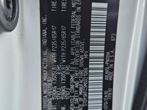 Used 2021 Toyota Sienna XLE image 23