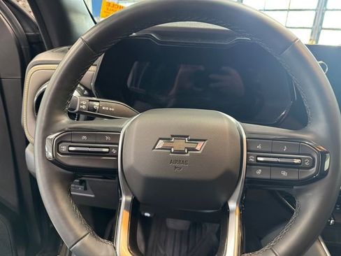 Used 2023 Chevrolet Colorado ZR2 w/ ZR2 Convenience Package III image 19