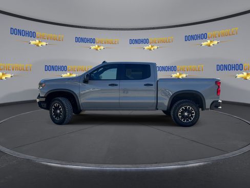 Used 2024 Chevrolet Silverado 1500 ZR2 image 8