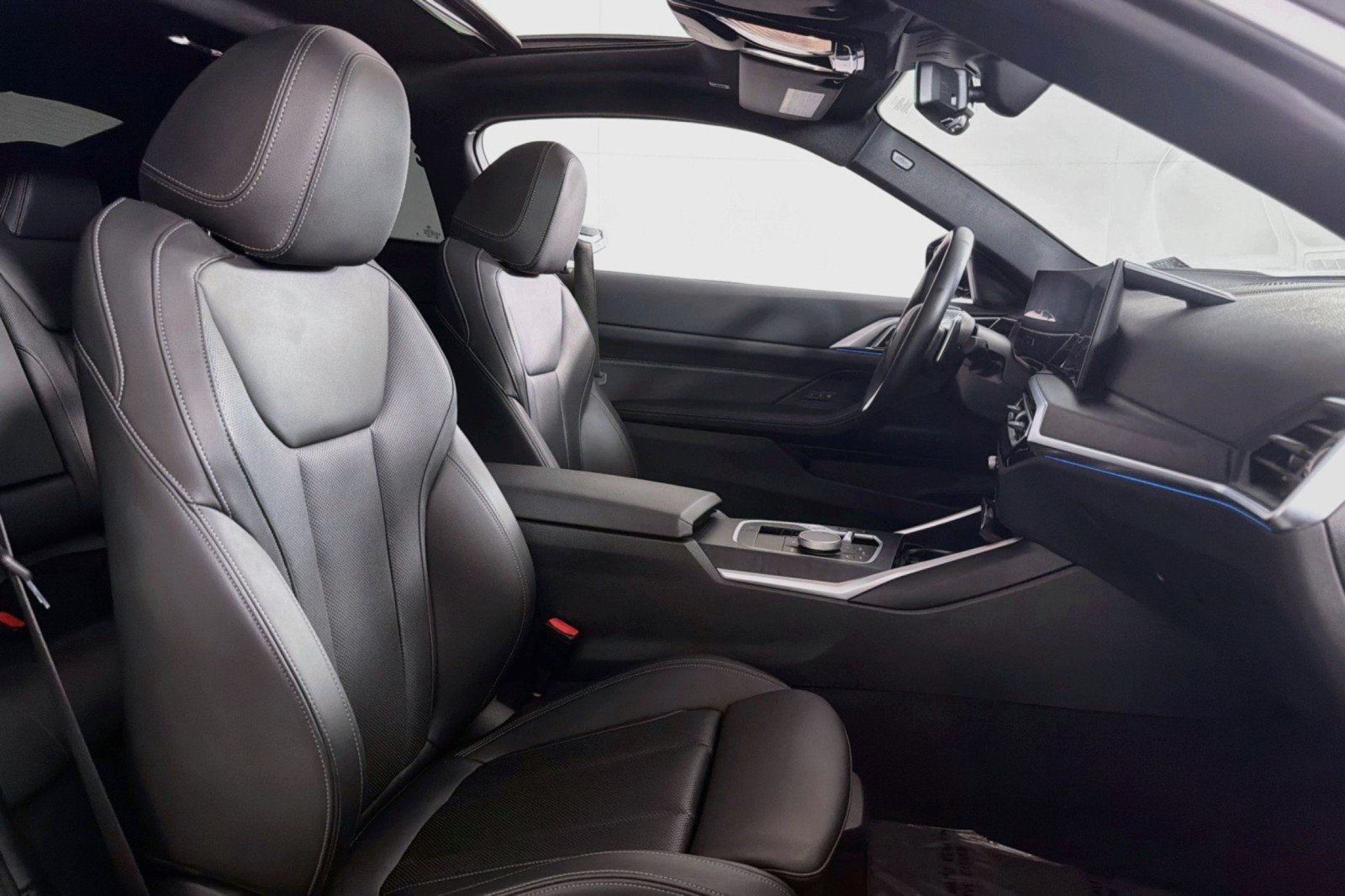 Used 2024 BMW 430i Coupe w/ Premium Package RWD image 7