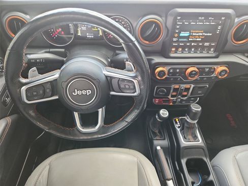 Used 2021 Jeep Gladiator Mojave AWD/4WD image 11