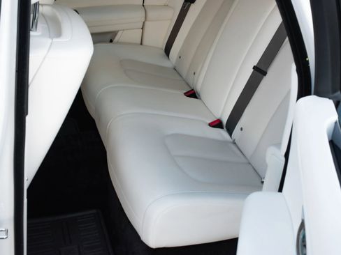 Used 2024 Rolls-Royce Ghost image 30