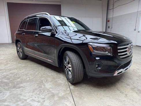 New 2025 Mercedes-Benz GLB 250 4MATIC image 7