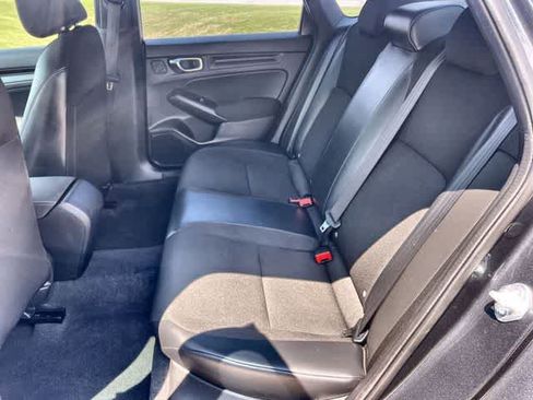 Used 2022 Honda Civic Sport image 14