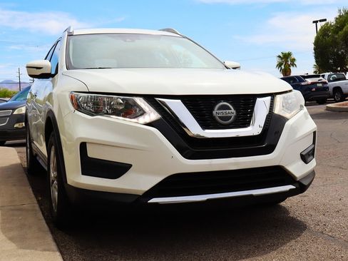 Used 2019 Nissan Rogue SV FWD image 18