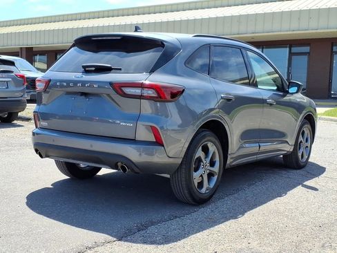 Used 2024 Ford Escape ST-Line w/ Tech Pack #1 AWD/4WD image 5