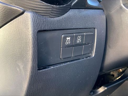 Used 2019 Toyota Yaris LE FWD image 34