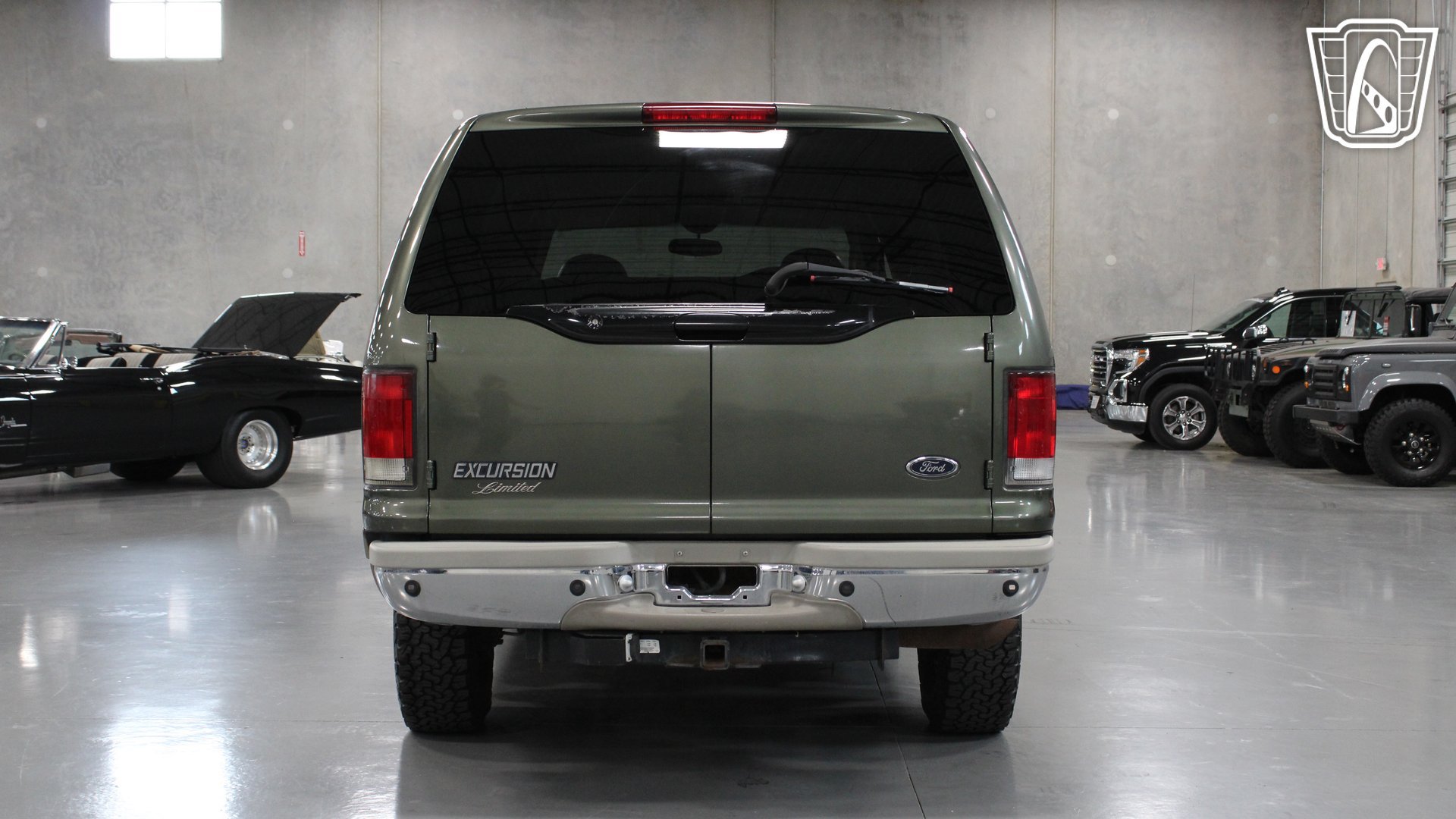 Used 2001 Ford Excursion Limited AWD/4WD image 6