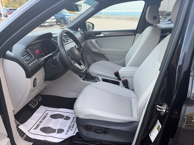 Certified 2023 Volkswagen Tiguan SE R-Line AWD/4WD image 20