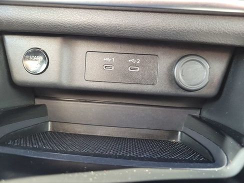 Used 2024 Nissan Rogue SV FWD image 25