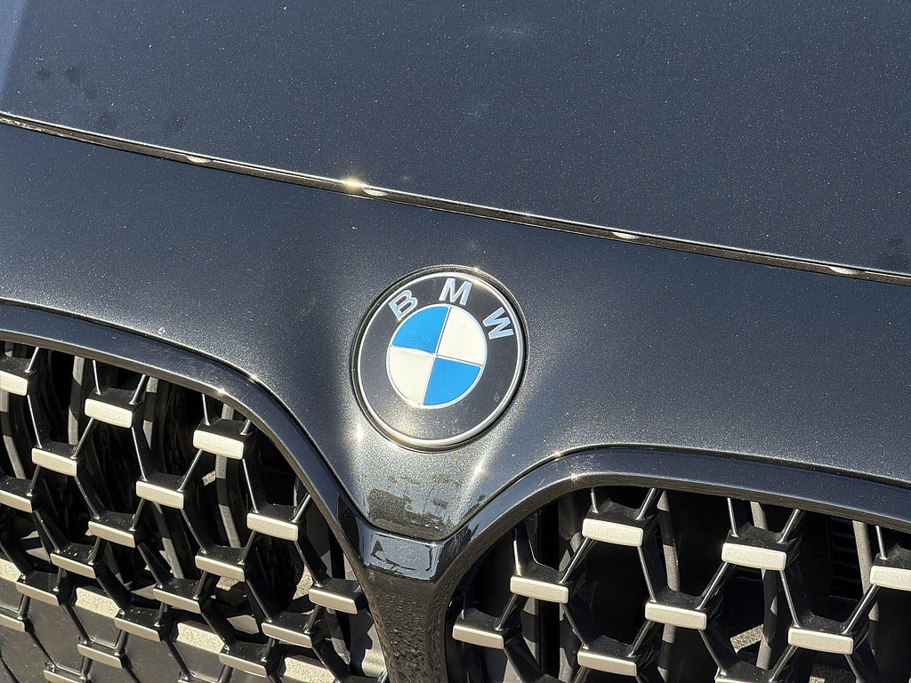 Used 2024 BMW M440i Coupe w/ Premium Package RWD image 31