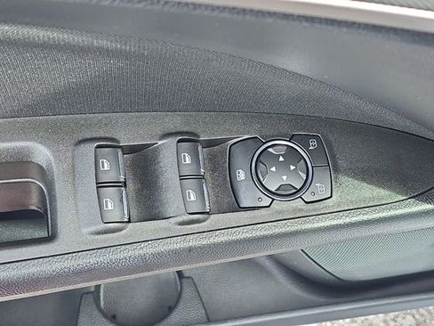Used 2020 Ford Fusion SE FWD image 20