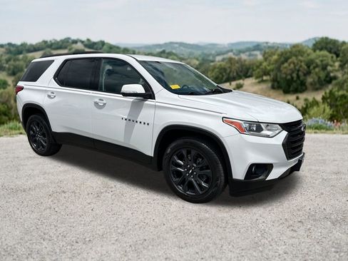 Used 2021 Chevrolet Traverse RS FWD image 1