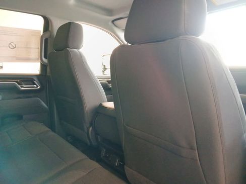 New 2025 GMC Sierra 2500 SLE w/ SLE Value Package; image 27