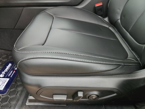 New 2026 Jeep Grand Cherokee L Limited AWD/4WD image 19