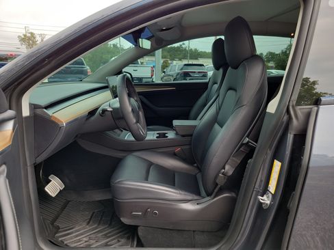 Used 2022 Tesla Model Y Performance AWD/4WD image 15