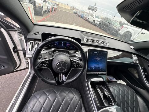 Used 2022 Mercedes-Benz S 500 4MATIC image 9