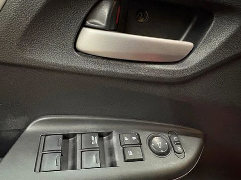 Used 2015 Honda Fit EX image 36