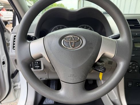 Used 2010 Toyota Corolla LE w/ LE EVP Pkg #1 FWD image 19