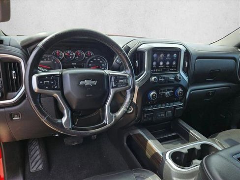 Used 2019 Chevrolet Silverado 1500 LT Trail Boss AWD/4WD image 16