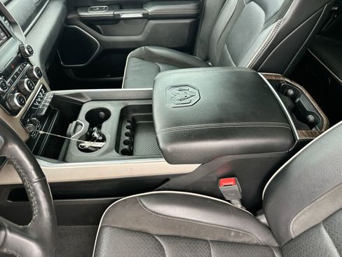 Used 2020 RAM 1500 Laramie AWD/4WD image 20