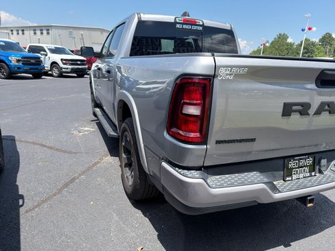 Used 2025 RAM 1500 Big Horn AWD/4WD image 35