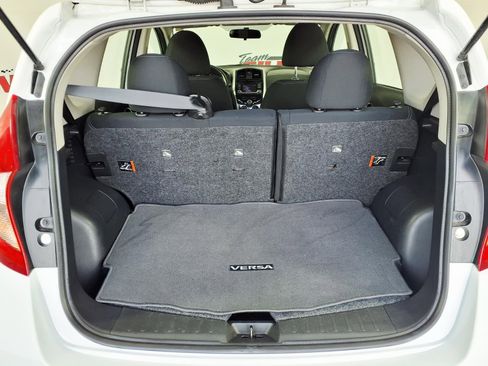 Used 2018 Nissan Versa Note SV image 11