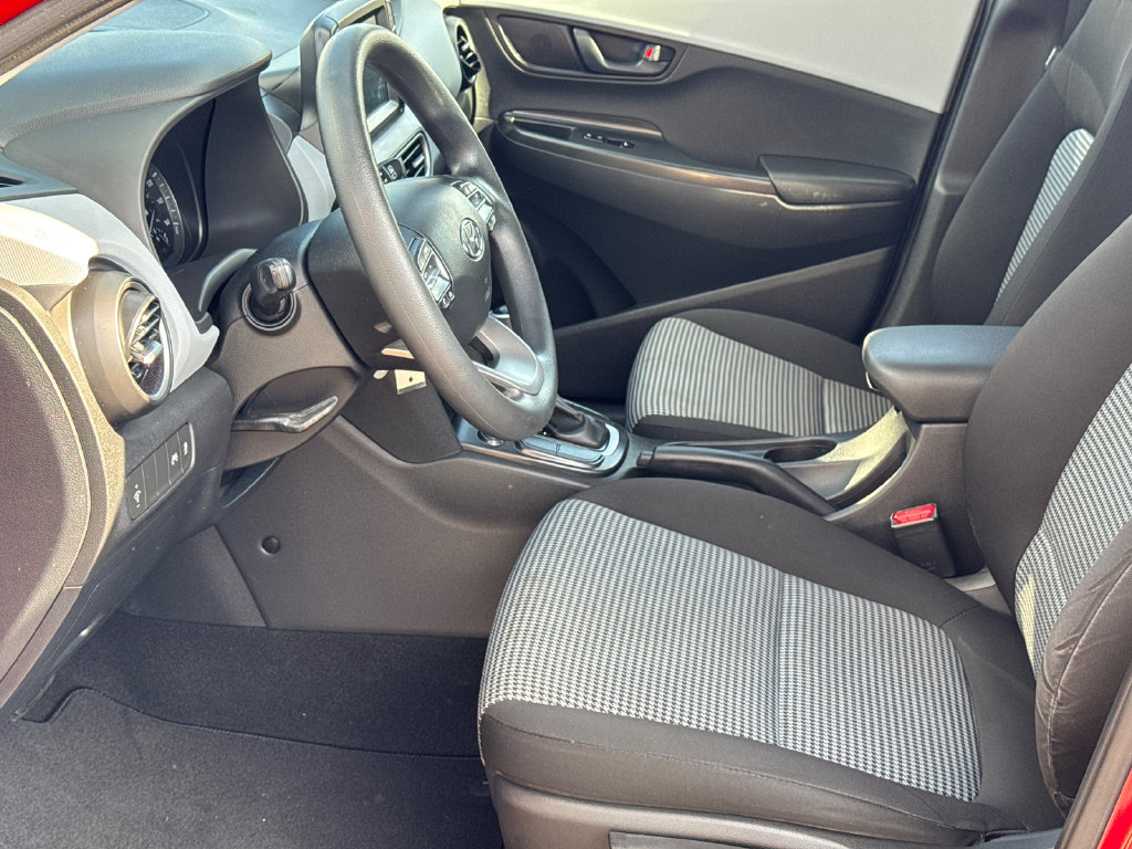 Used 2019 Hyundai Kona SE FWD image 11