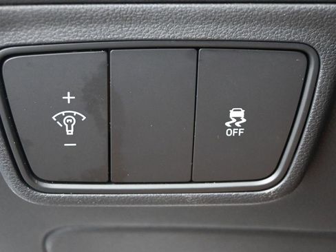 Used 2024 Hyundai Tucson SE image 28