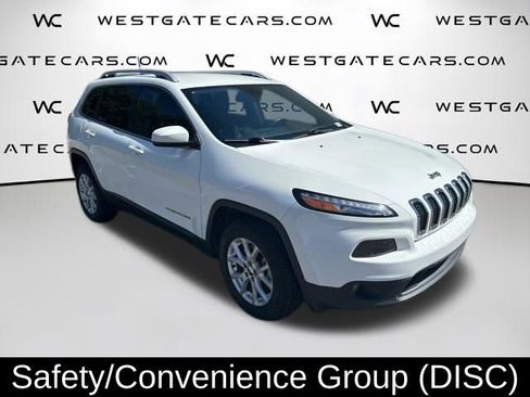 Used 2017 Jeep Cherokee Latitude w/ Safety/Convenience Group AWD/4WD image 4