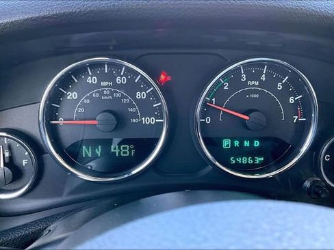 Used 2015 Jeep Wrangler Unlimited Sahara w/ Max Tow Package image 12