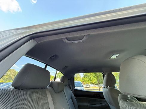 Used 2010 Toyota Tacoma PreRunner RWD image 26