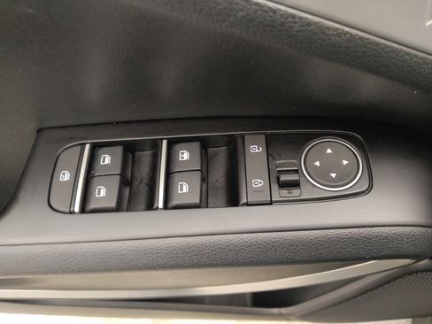 Used 2023 Kia Soul LX image 27