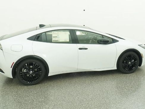 New 2026 Toyota Prius Plug-In Hybrid image 10