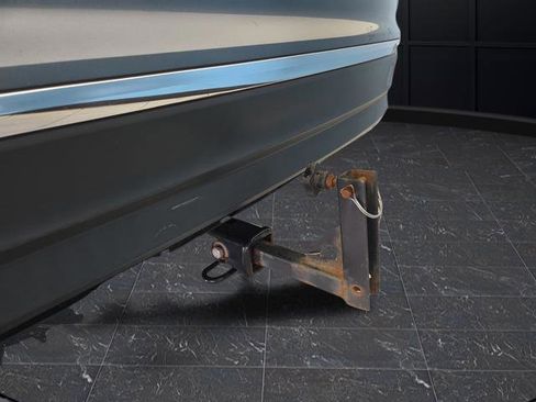 Used 2020 Volkswagen Tiguan SE w/ Panoramic Sunroof Package image 37