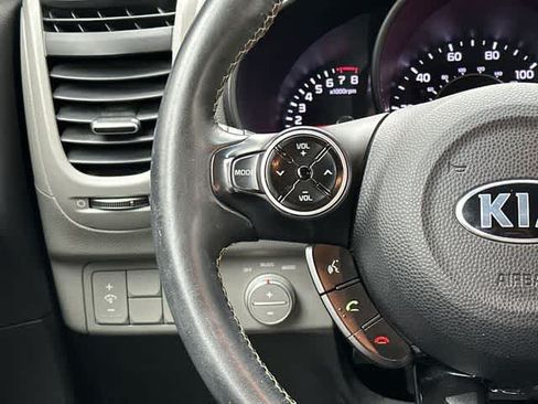 Used 2016 Kia Soul + w/ Audio Package FWD image 8