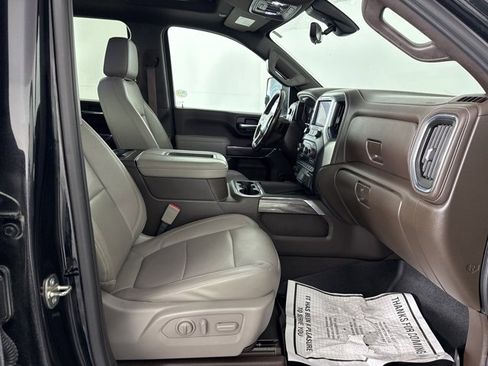 Used 2020 Chevrolet Silverado 2500 LTZ w/ LTZ Plus Package image 10