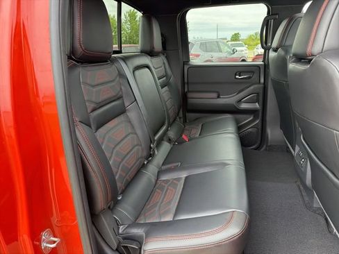 Used 2025 Nissan Frontier PRO-4X w/ Pro Premium Package AWD/4WD image 16
