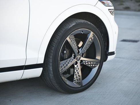 Used 2022 Genesis GV70 3.5T Sport w/ Sport Prestige Package image 4