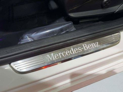 Used 2020 Mercedes-Benz C 300 4MATIC Sedan image 23