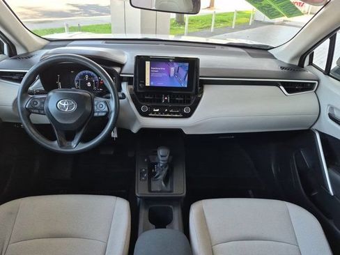 Used 2026 Toyota Corolla Cross L FWD image 15