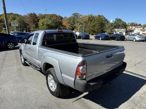 Used 2015 Toyota Tacoma 4x4 Access Cab V6 image 3
