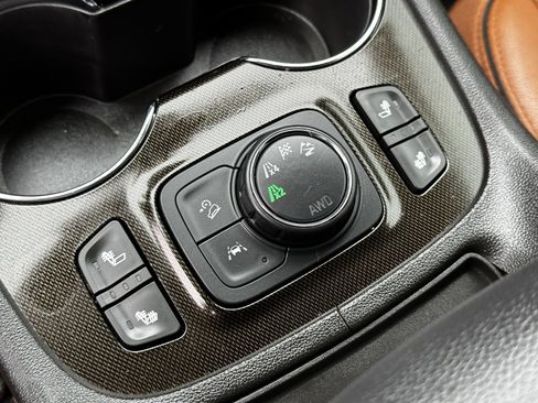 Used 2020 GMC Acadia AT4 w/ Driver Alert Package II image 34