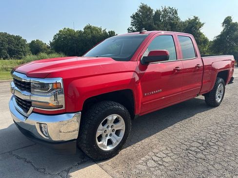 Used 2017 Chevrolet Silverado 1500 LT w/ All Star Edition RWD image 2